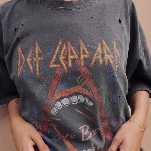 ISO Def Leppard Love Bites T-Shirt Dress - Picture 2 of 2